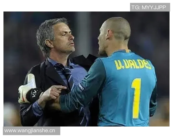 穆里尼奥回忆国米德比胜利时的温情时刻与加利亚尼老贝的祝贺