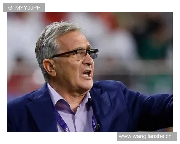 伊万谈战术选择双后腰配置助球队取得佳绩